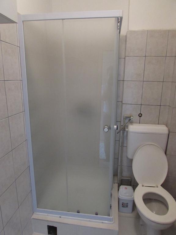 Central Square Apartment Скопье Экстерьер фото
